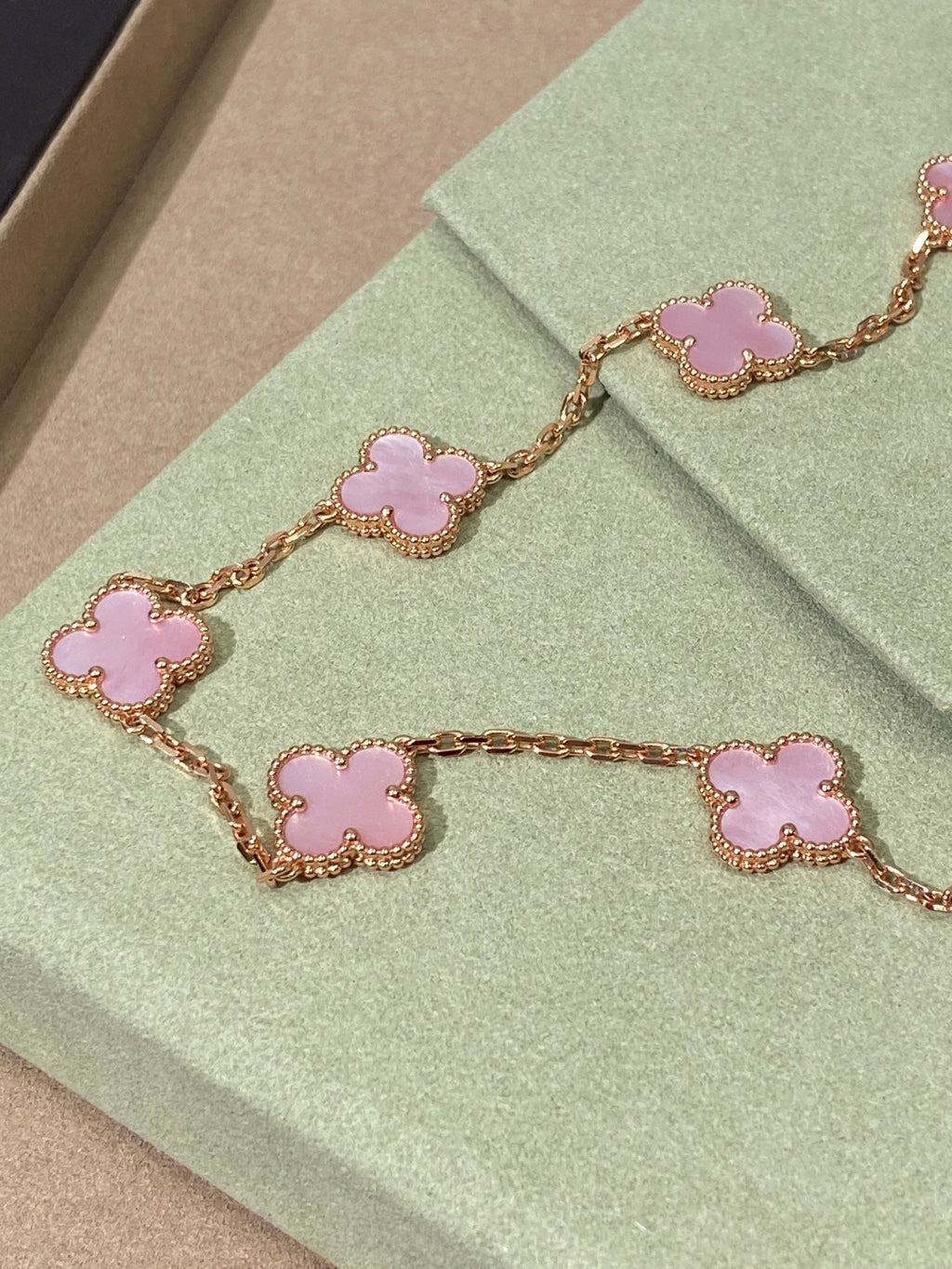 [Clover Jewelry]CLOVER 10 MOTIFS PINK NECKLACE