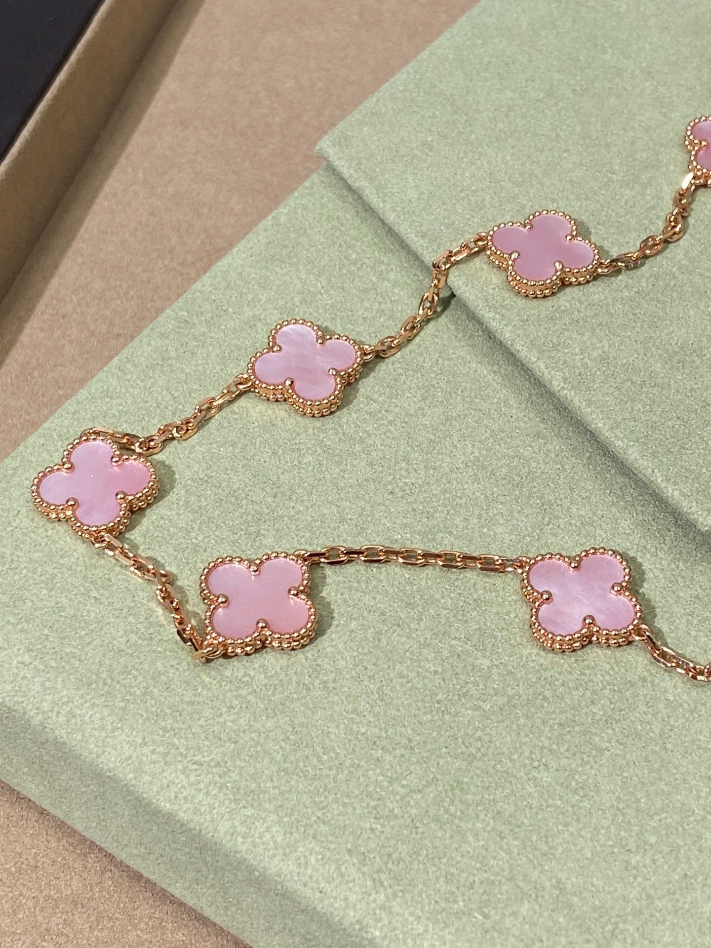 [Clover Jewelry]CLOVER 10 MOTIFS PINK NECKLACE