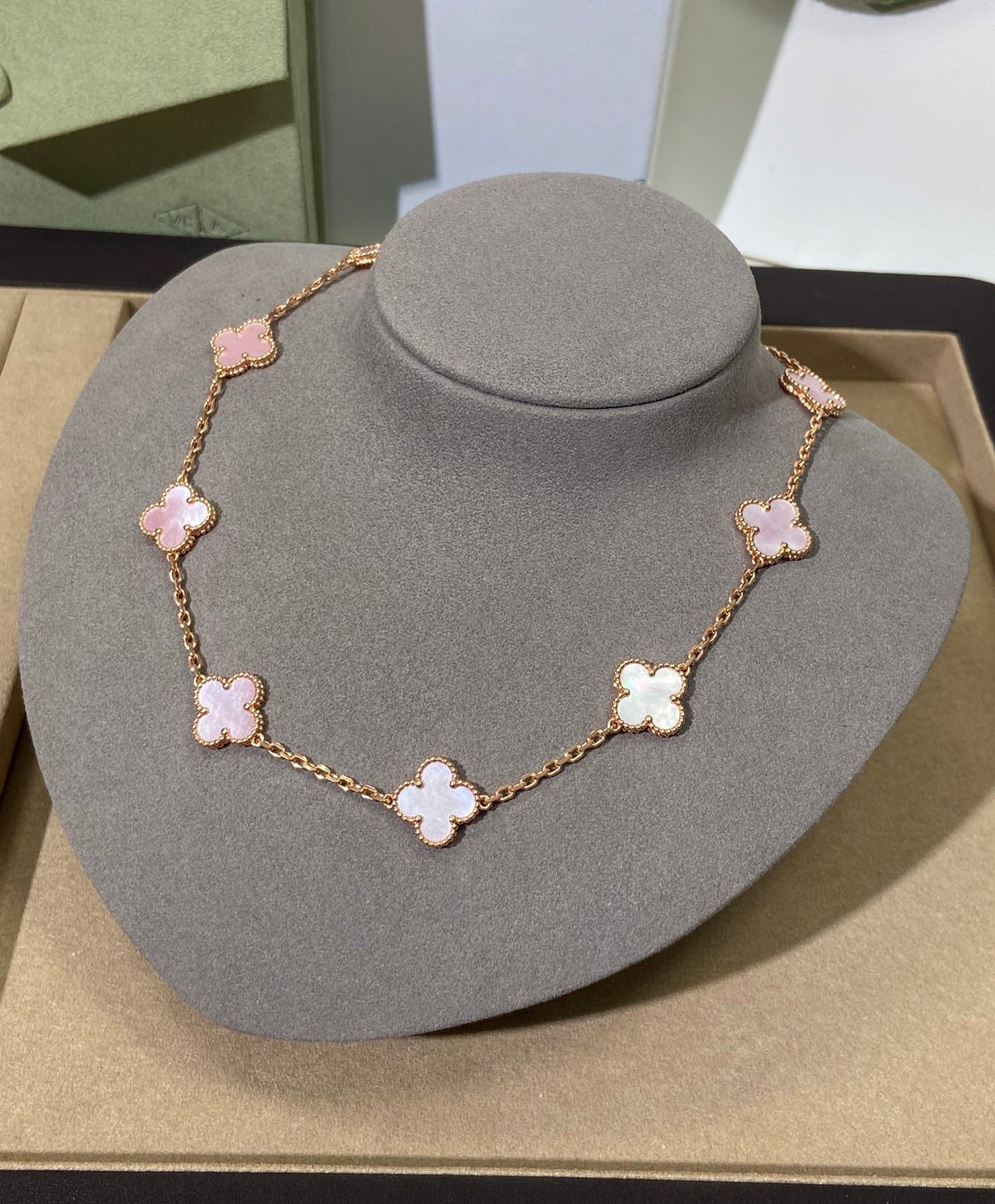 [Clover Jewelry]CLOVER 10 MOTIFS PINK NECKLACE