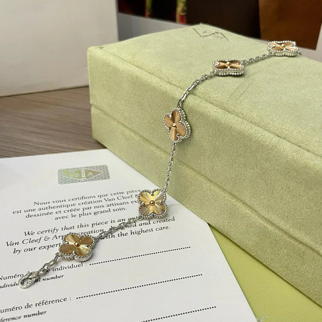 [Clover Jewelry]CLOVER 5 MOTIFS CHRISTMAS LIMITED EDITION BRACELET