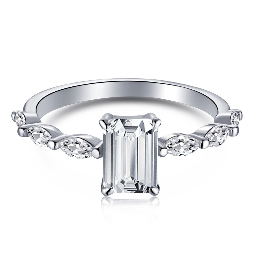 [Clover Jewelry]1.0カラット デインティ レスプレンデント ラディアントカット デイリーリング