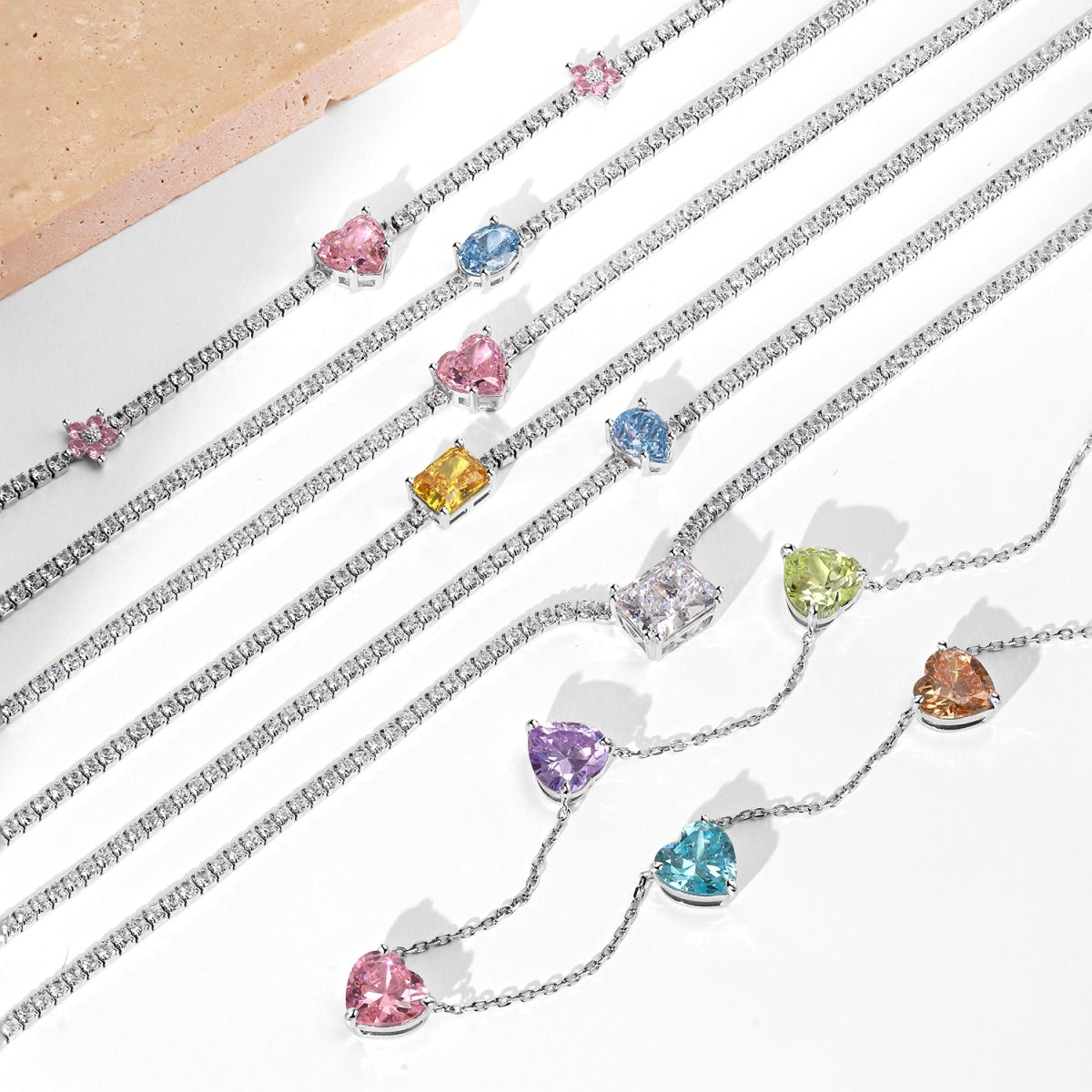 [Clover Jewelry]Funkelnde rosa Herzblumenkette