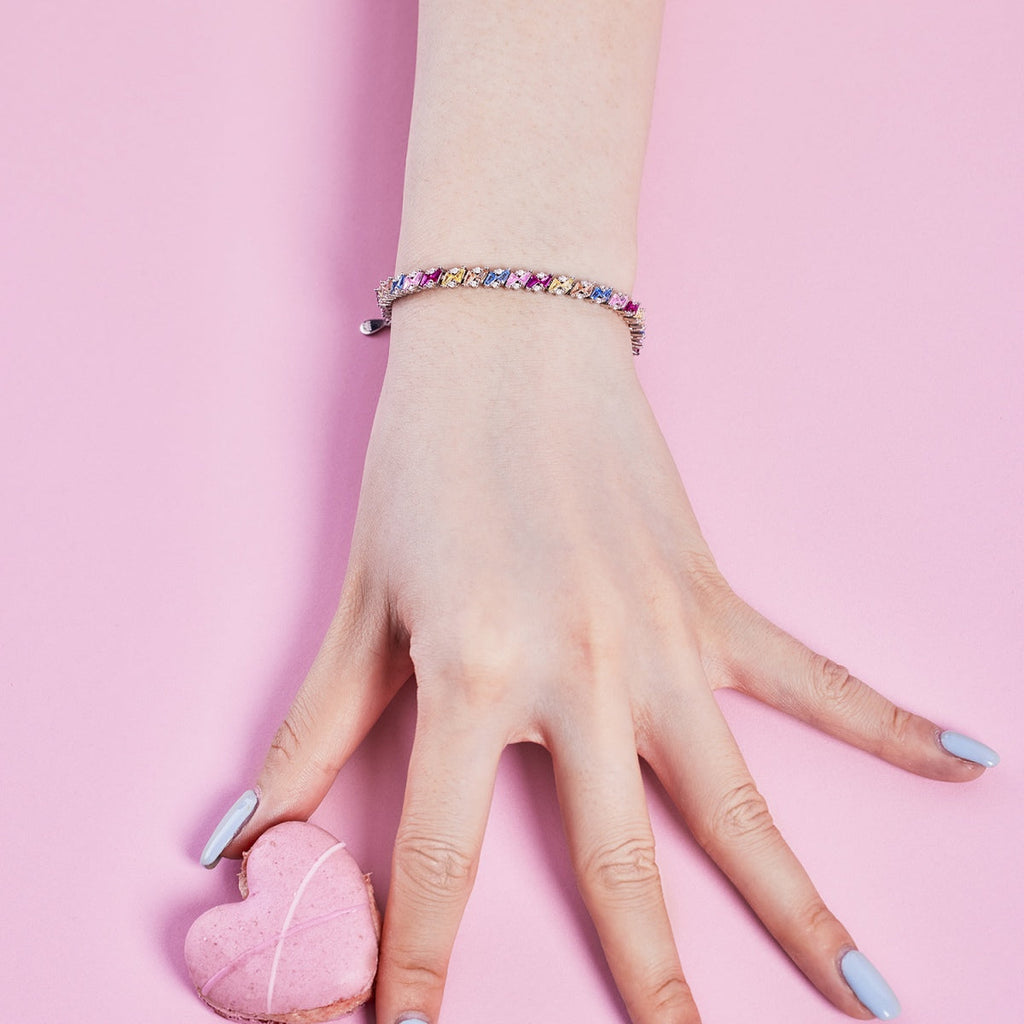 [Clover Jewelry]Funkelndes Partyarmband mit aufwendigem Mehrfachschliff