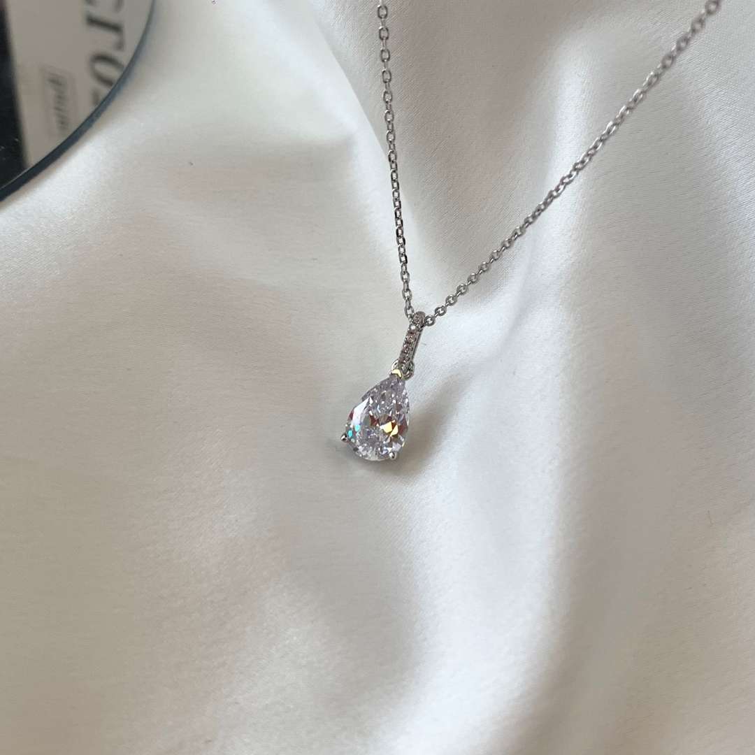 [Clover Jewelry]Zarte Wassertropfen-Form Modekette