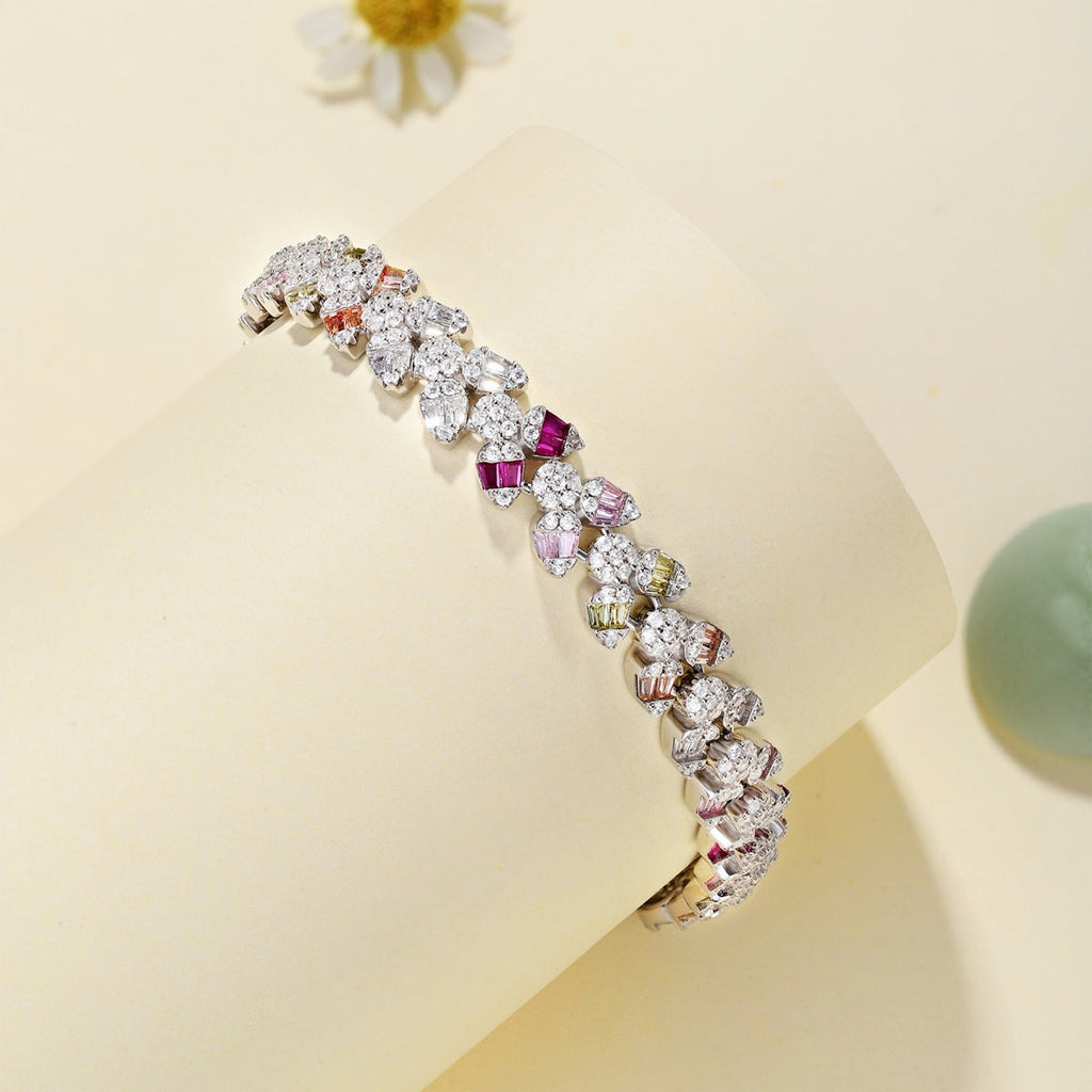 [Clover Schmuck]Zierliches exquisites blütenförmiges Armband für jeden Tag