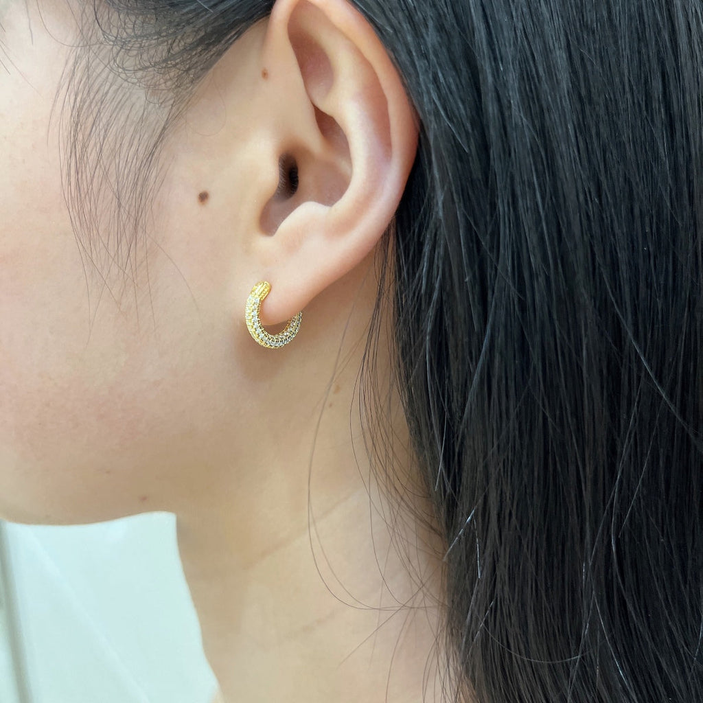 [クローバージュエリー]華奢で普段使いしやすいピアス