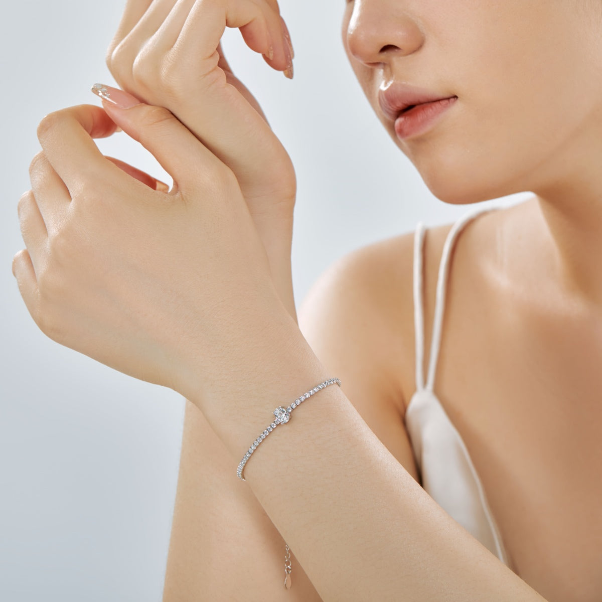 [Clover Jewelry]0.75 Karat Exquisites ovales Armband für jeden Tag