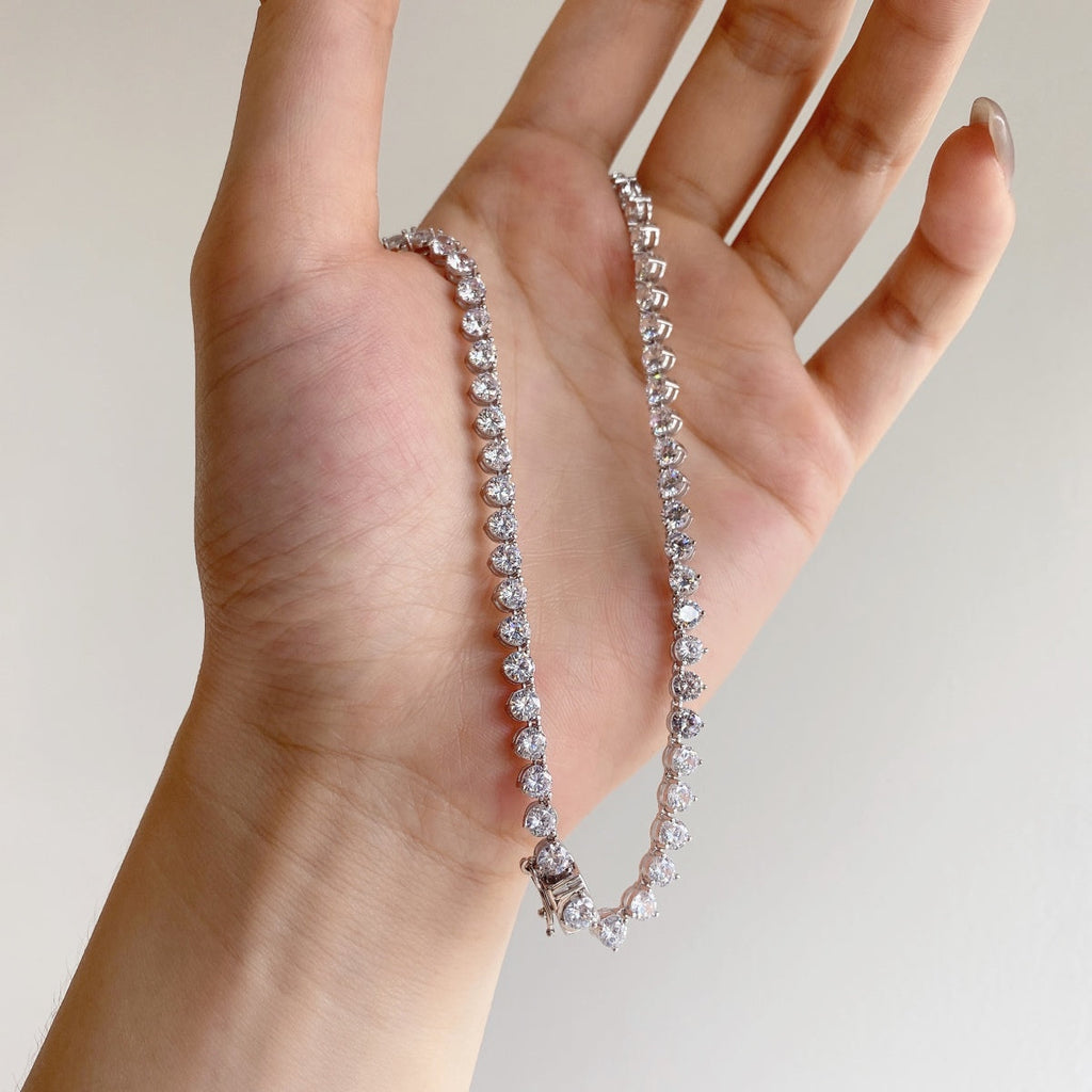 [Clover Schmuck]Verzierte Tennis-Halskette mit herzförmigem Schliff