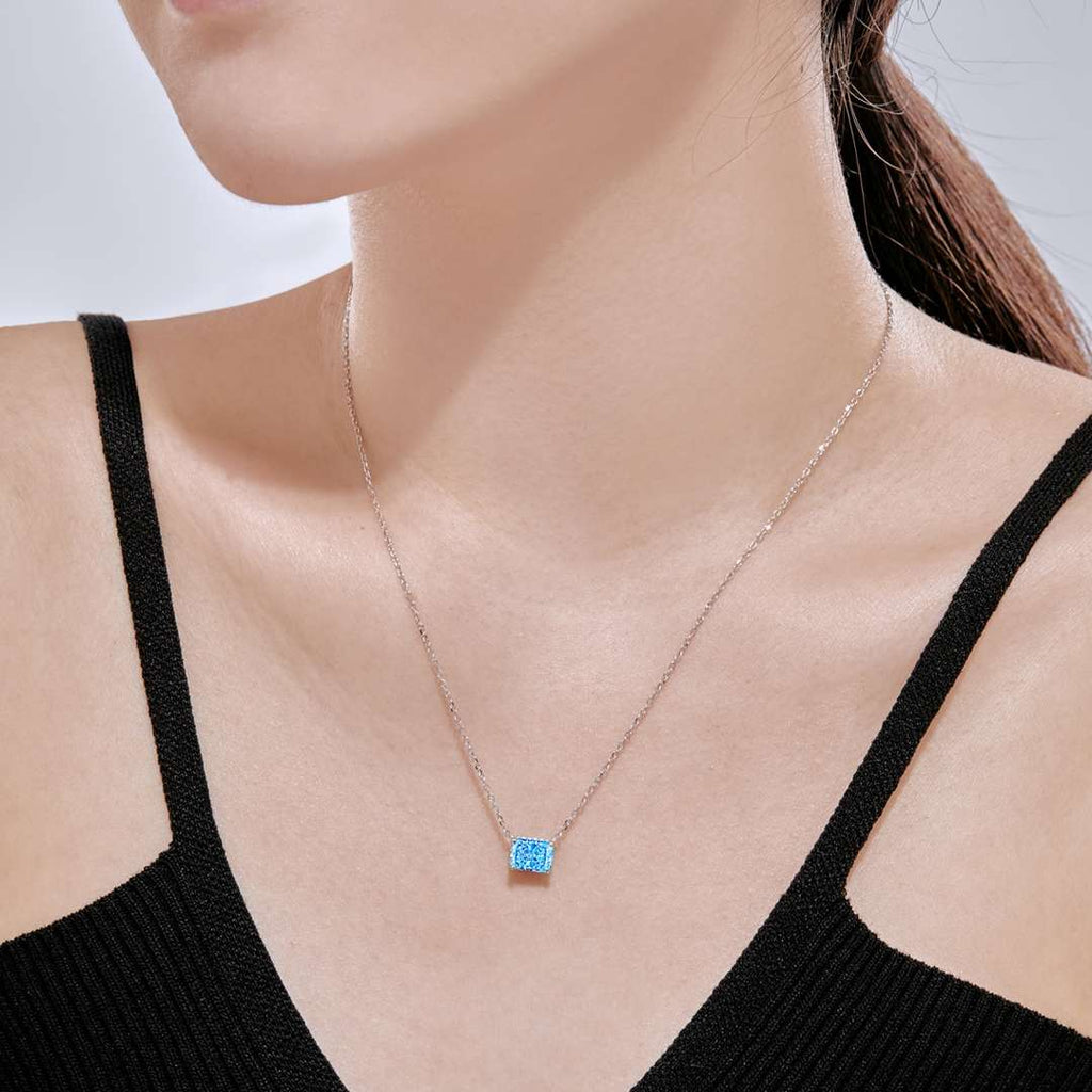 [Clover Jewelry]ラグジュアリースクエアシェイプカラフルネックレス