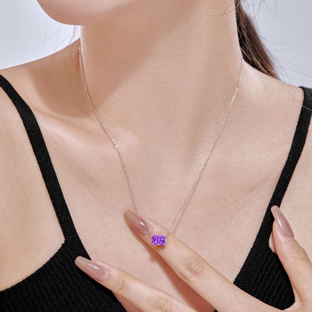 [Clover Jewelry]ラグジュアリースクエアシェイプカラフルネックレス