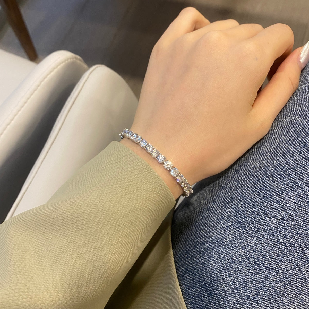 [Clover Jewelry]Aufwendig glitzerndes Hochzeitsarmband mit runden Steinen