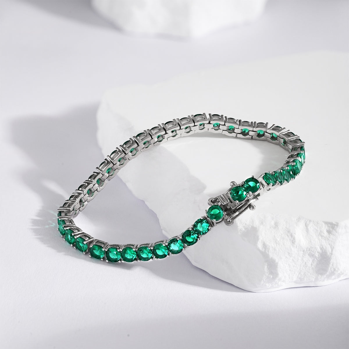 [Clover Jewelry]Funkelndes buntes Partyarmband mit rundem Schliff