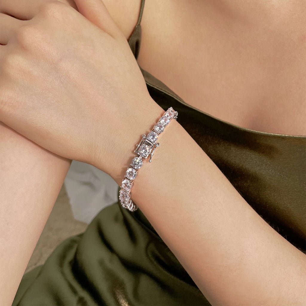 [Clover Schmuck]0,75 Karat schillerndes rundgeschliffenes Hochzeitsarmband
