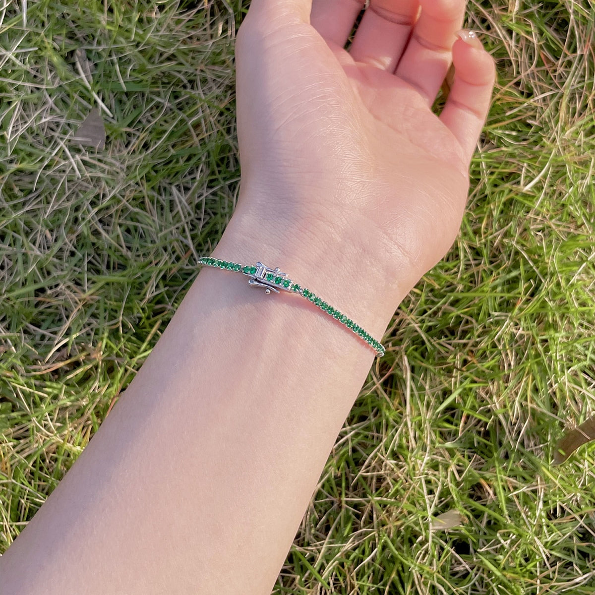 [Clover Jewelry]Strahlendes, farbenfrohes, rund geschliffenes Party-Armband