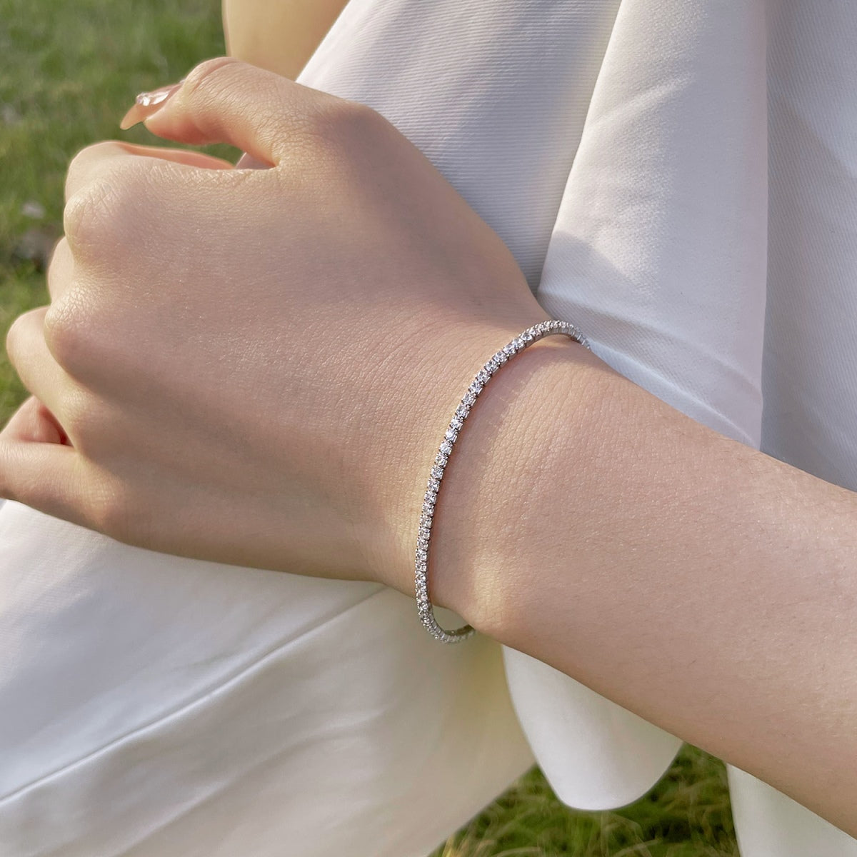 [Clover Jewelry]Strahlendes, farbenfrohes, rund geschliffenes Party-Armband