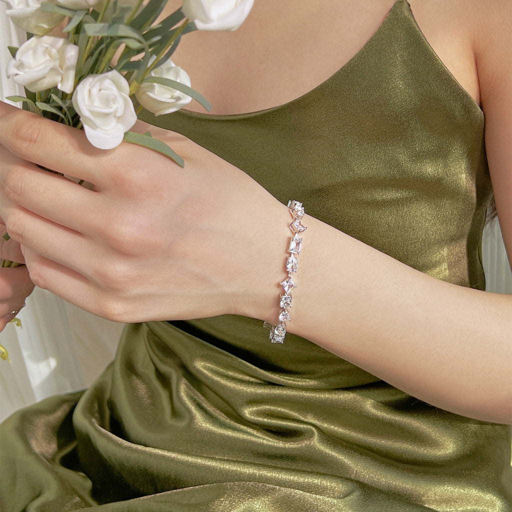 [Clover Jewelry]Einzigartiges Exquisites Armband für jeden Tag mit verschiedenen Schliffen