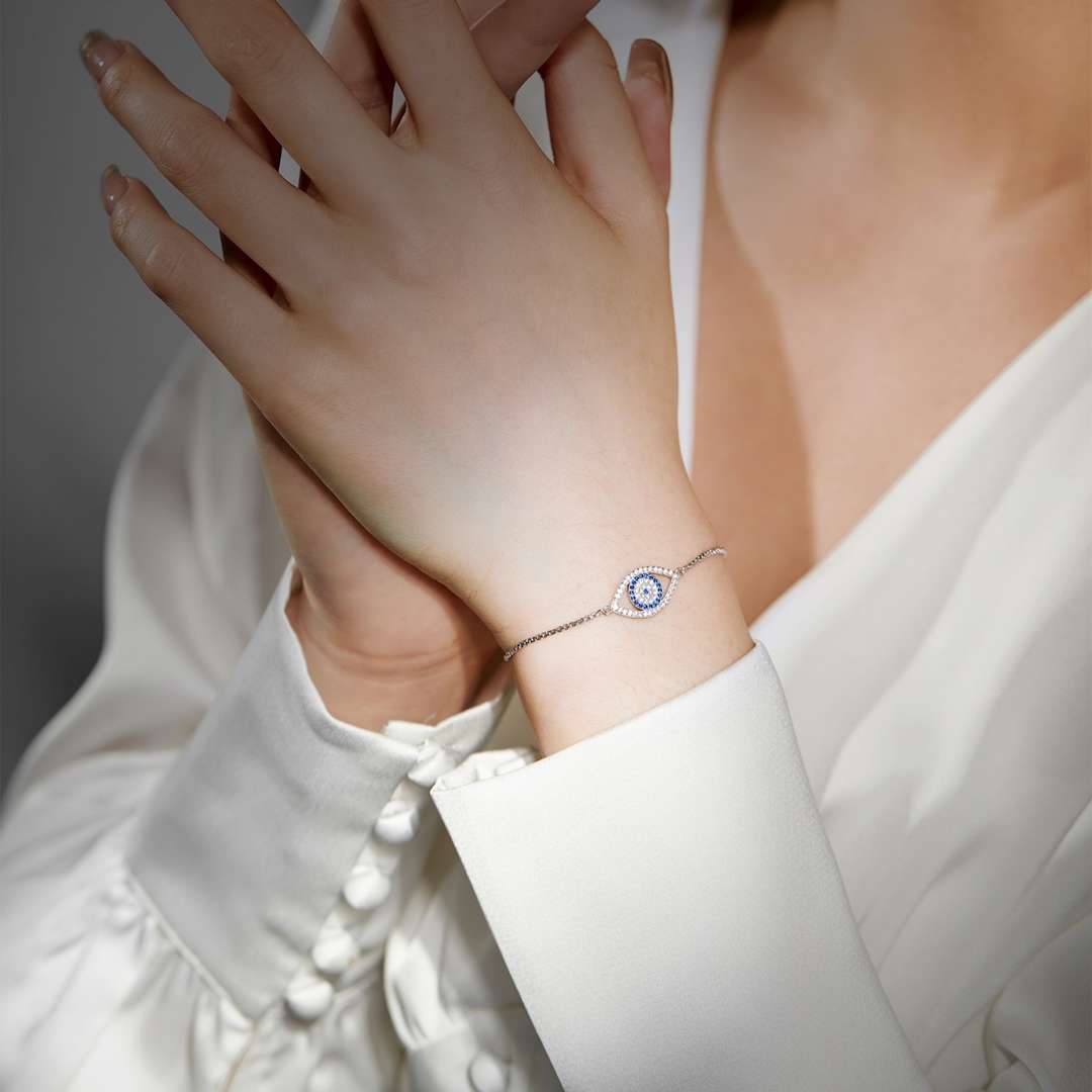 [Clover Jewelry]Funkelnde Halskette in Augenform