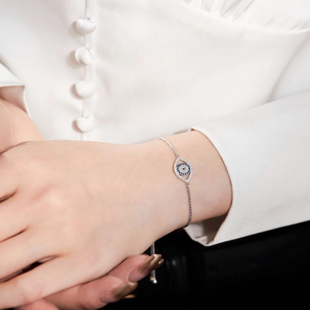 [Clover Jewelry]Funkelnde Halskette in Augenform