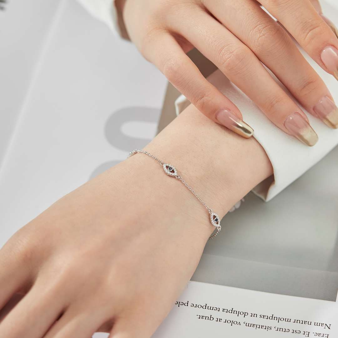 [Clover Jewelry]邪視モチーフペンダントネックレス