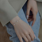 [Clover Jewelry]Schmetterlingskette im strahlenden Design