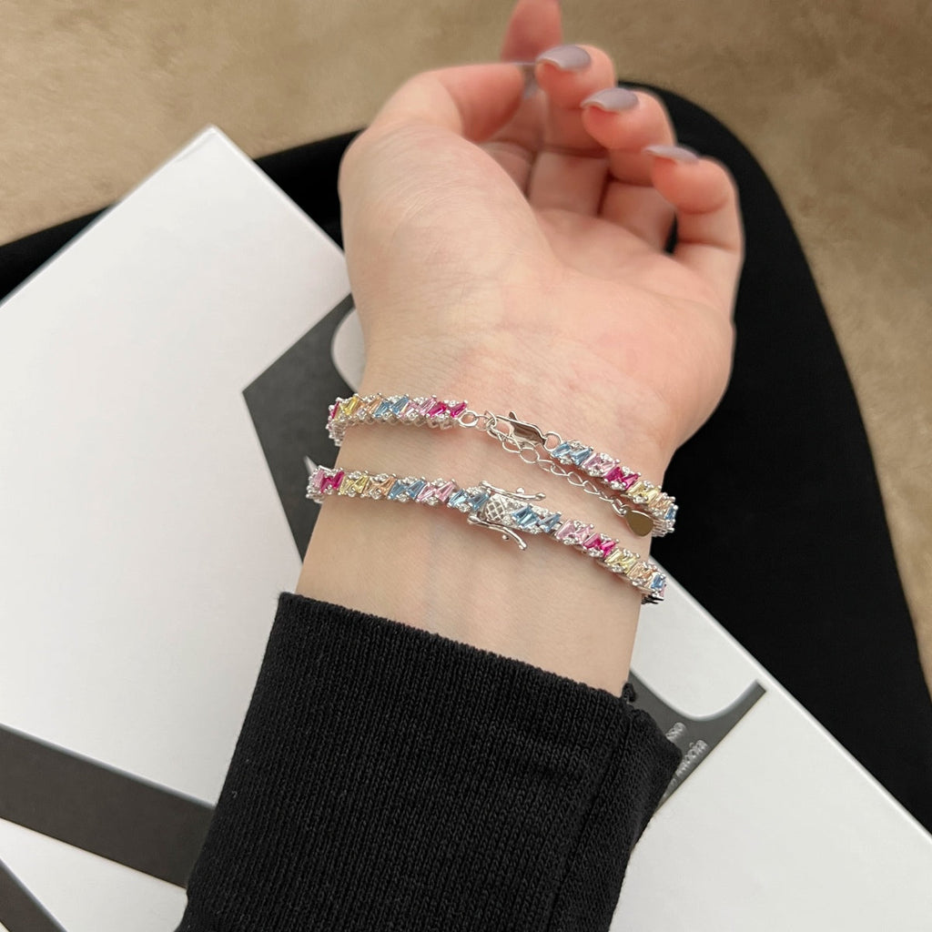 [Clover Jewelry]Funkelndes Partyarmband mit aufwendigem Mehrfachschliff