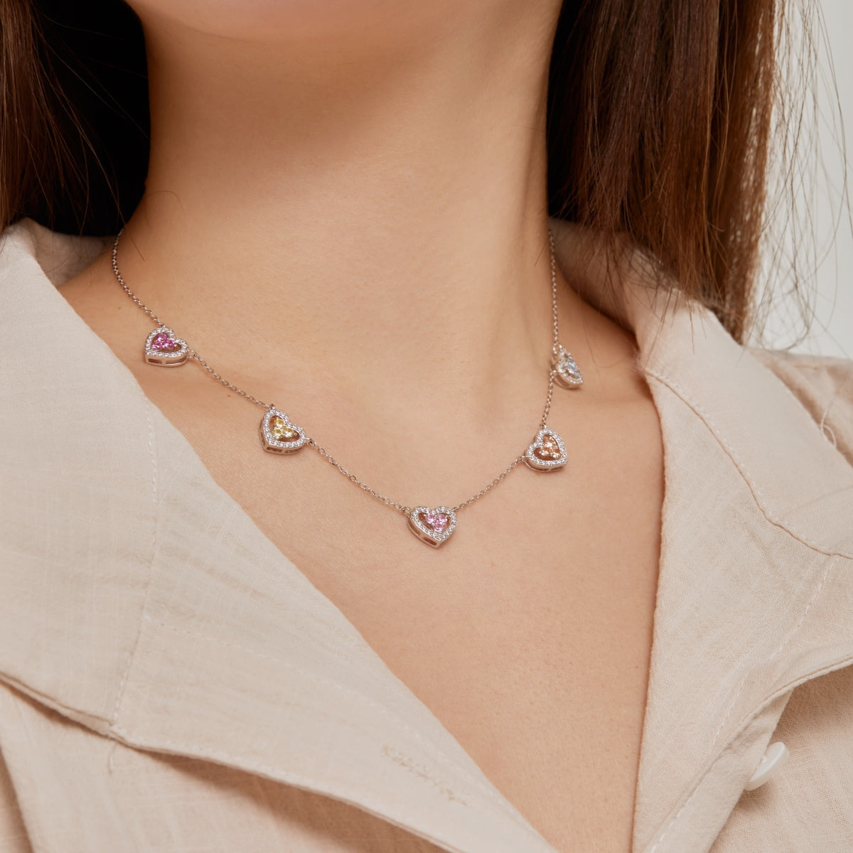 [Klee Schmuck]Glitzernde Fünf-Herz-Halskette