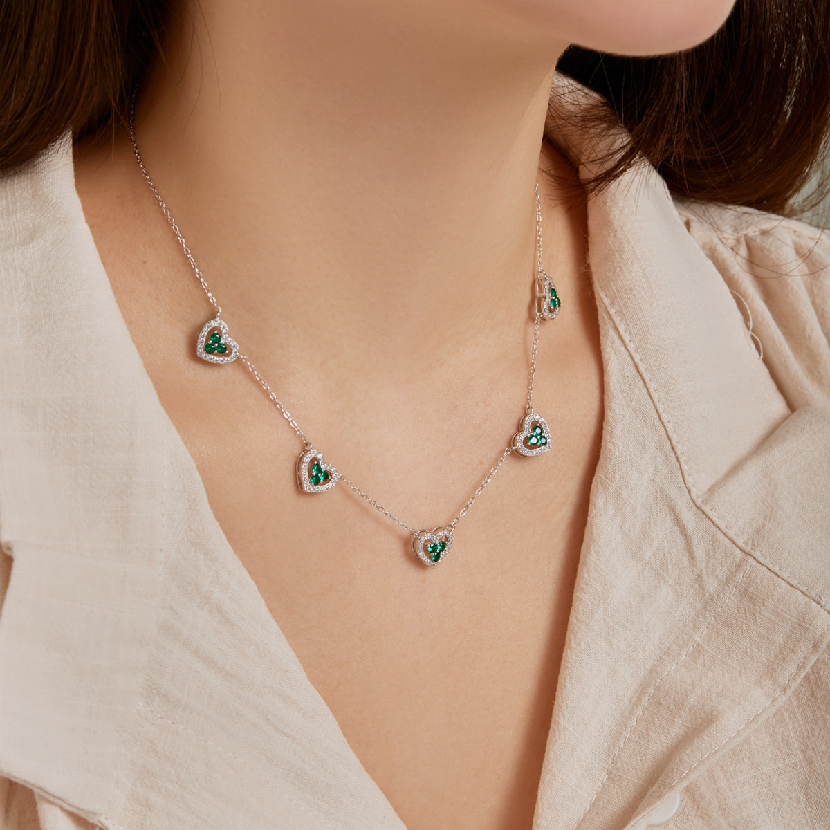 [Klee Schmuck]Glitzernde Fünf-Herz-Halskette