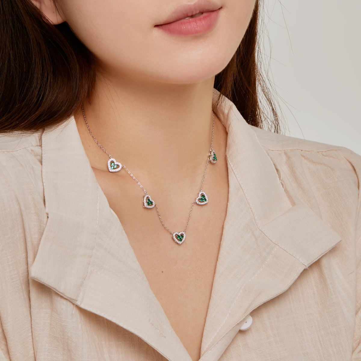 [Klee Schmuck]Glitzernde Fünf-Herz-Halskette