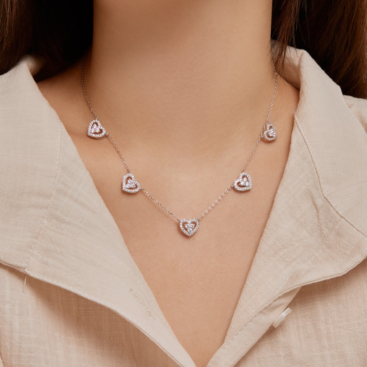 [Klee Schmuck]Glitzernde Fünf-Herz-Halskette