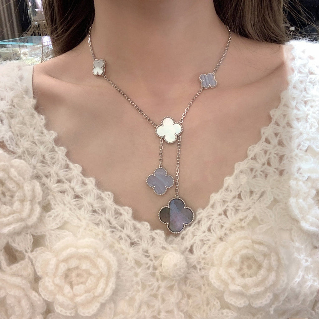 [Clover Jewelry]CLOVER MOP CHALCEDONY NECKLACE SILVER 6 MOTIF