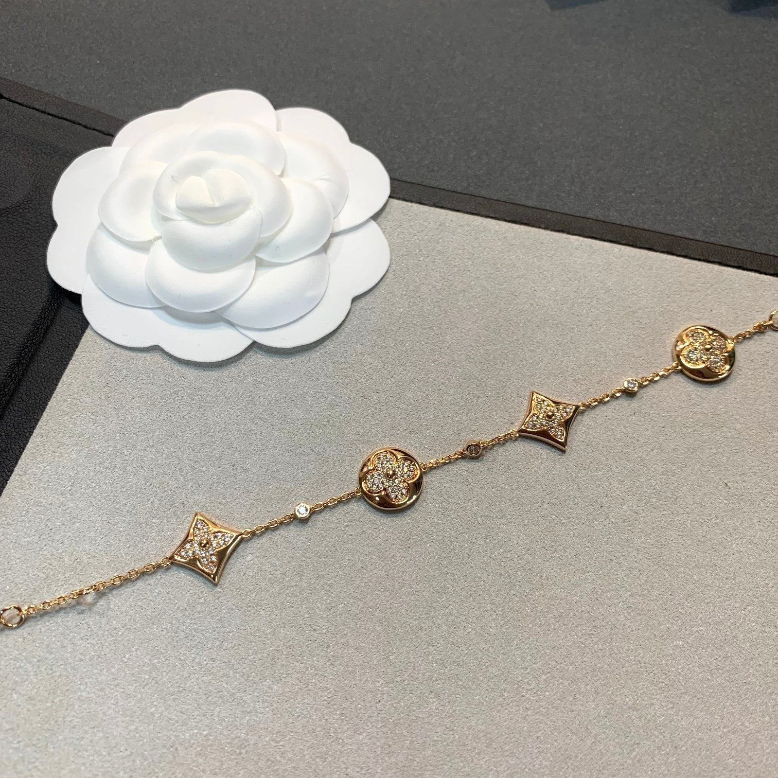 [Clover Jewelry]STAR AND SUN 4 MOTIFS GOLD DIAMONDS BRACELET