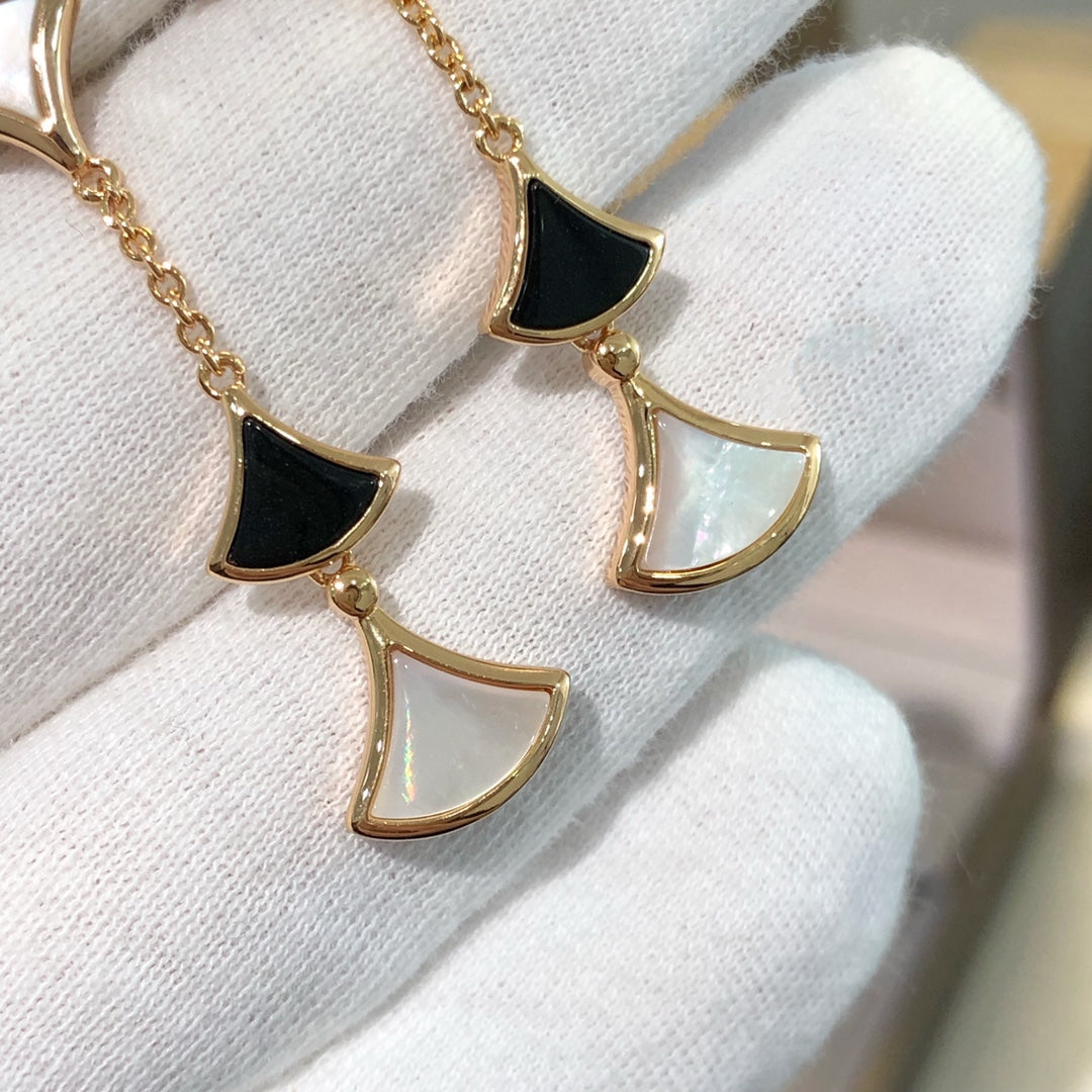[Clover Jewelry]DREAM EARRINGS 3 MOTIFS ONYX MOP PINK GOLD