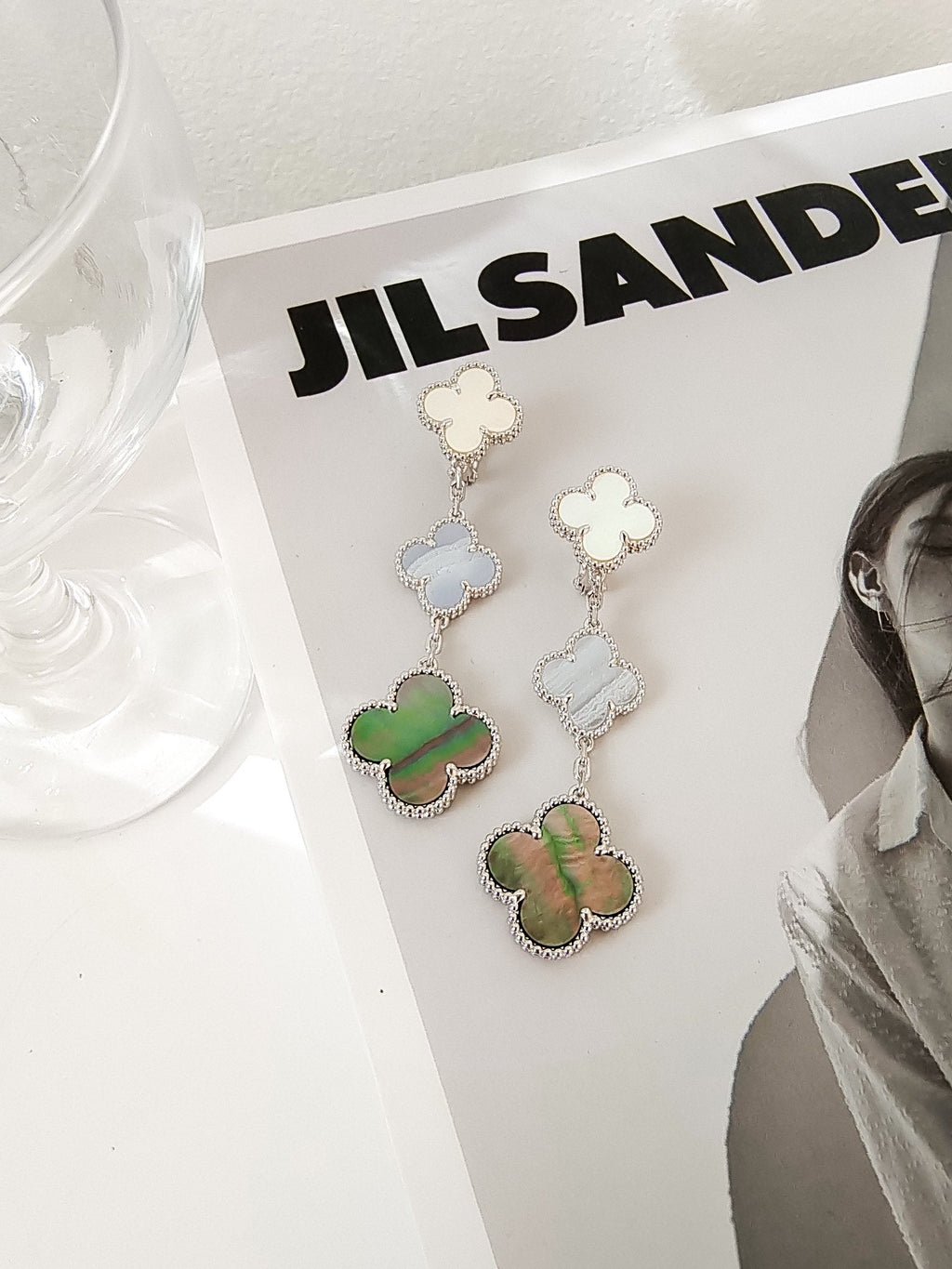 [Clover Jewelry]CLOVER 3 MOTIFS CHALCEDONY DARK MOP SILVER EARRINGS