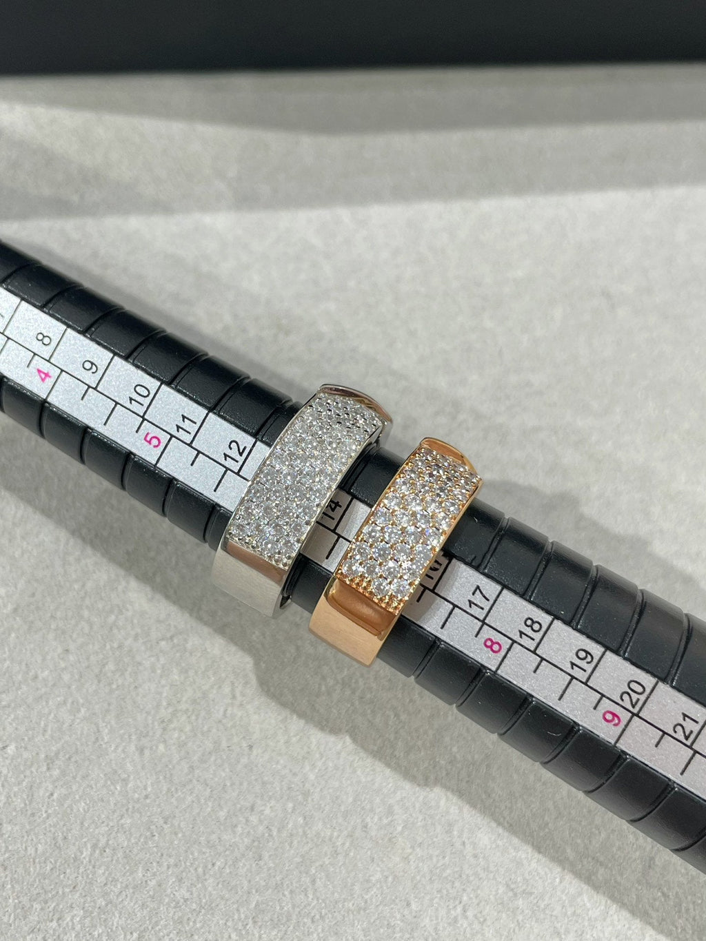 [Clover Jewelry]LIENS EVIDENCE  DIAMOND PAVED RING