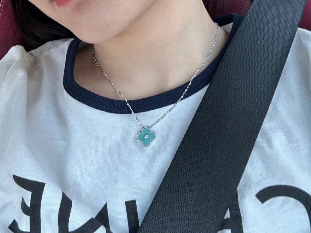 [Clover Jewelry]CLOVER 1 DIAMANT HELLBLAU SILBER HALSKETTE