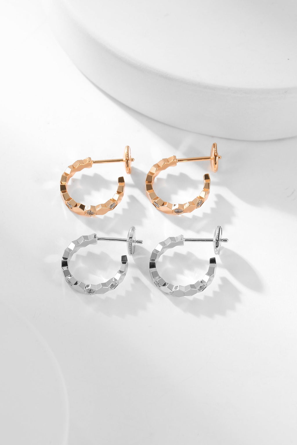 [Clover Jewelry]BEE LOVE DIAMOND HOOP EARRINGS