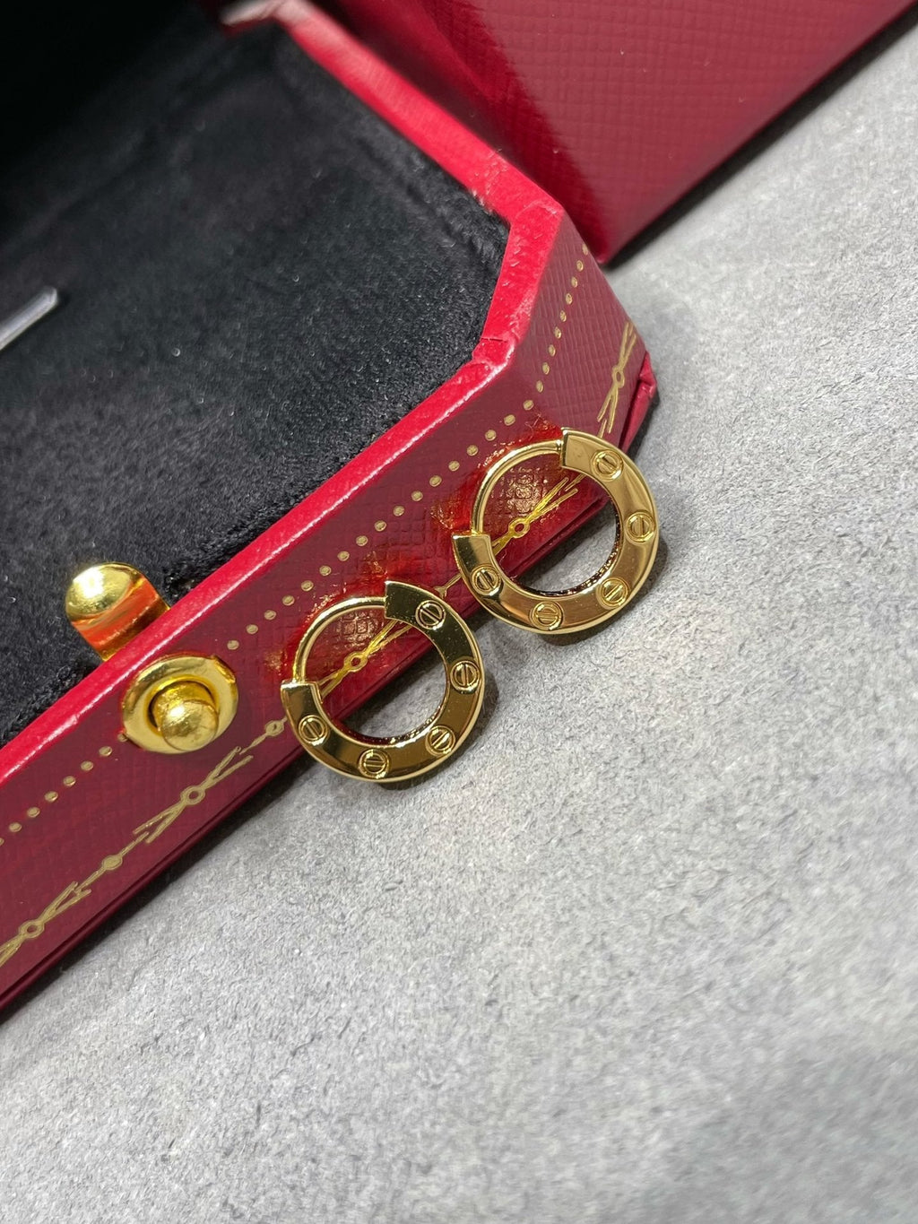[Clover Schmuck]LOVE MINI OHRRINGE