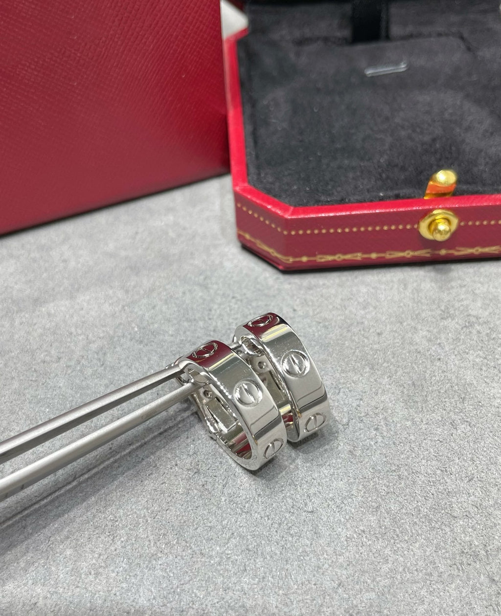 [Clover Jewelry]LOVE 5.5MM EARRINGS