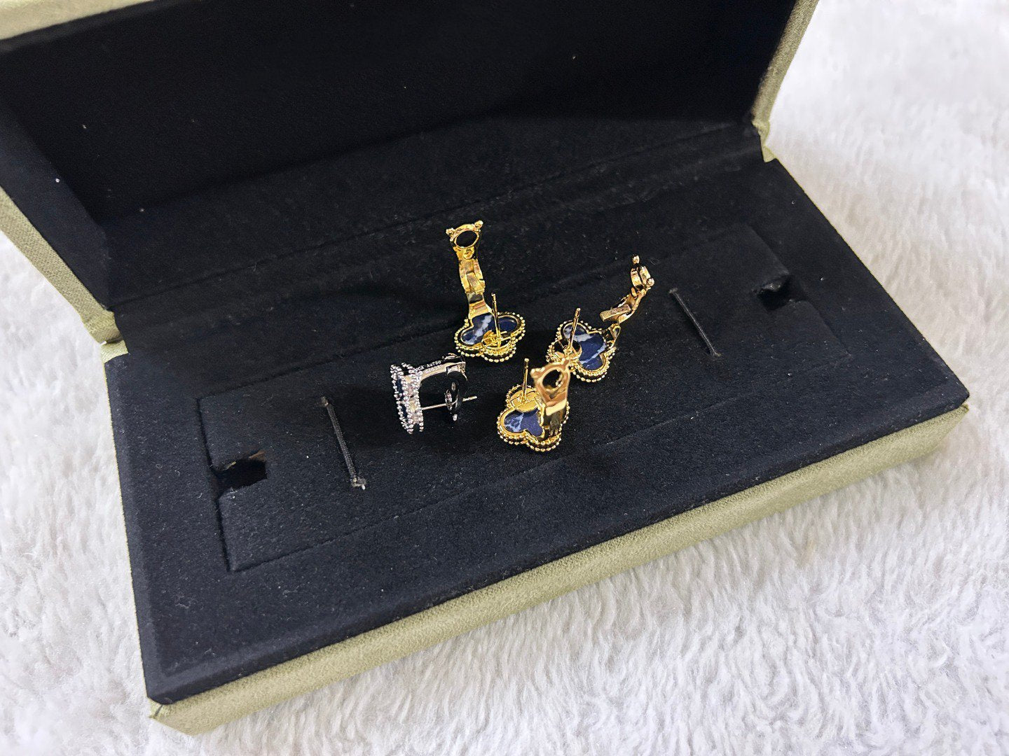 [Clover Jewelry]CLOVER PIETERSITE MEDIUM STUD EARRINGS