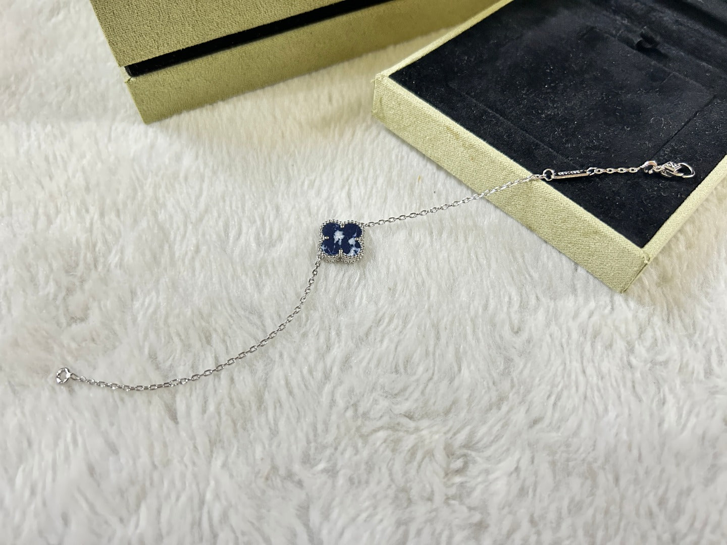 [Clover Jewelry]CLOVER 1 MOTIF PIETERSITE BRACELET