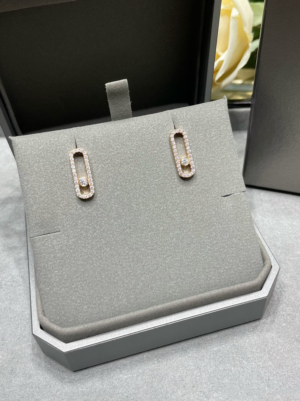 [Clover Jewelry]MOVE UNO STUD DIAMOND PAVED EARRINGS