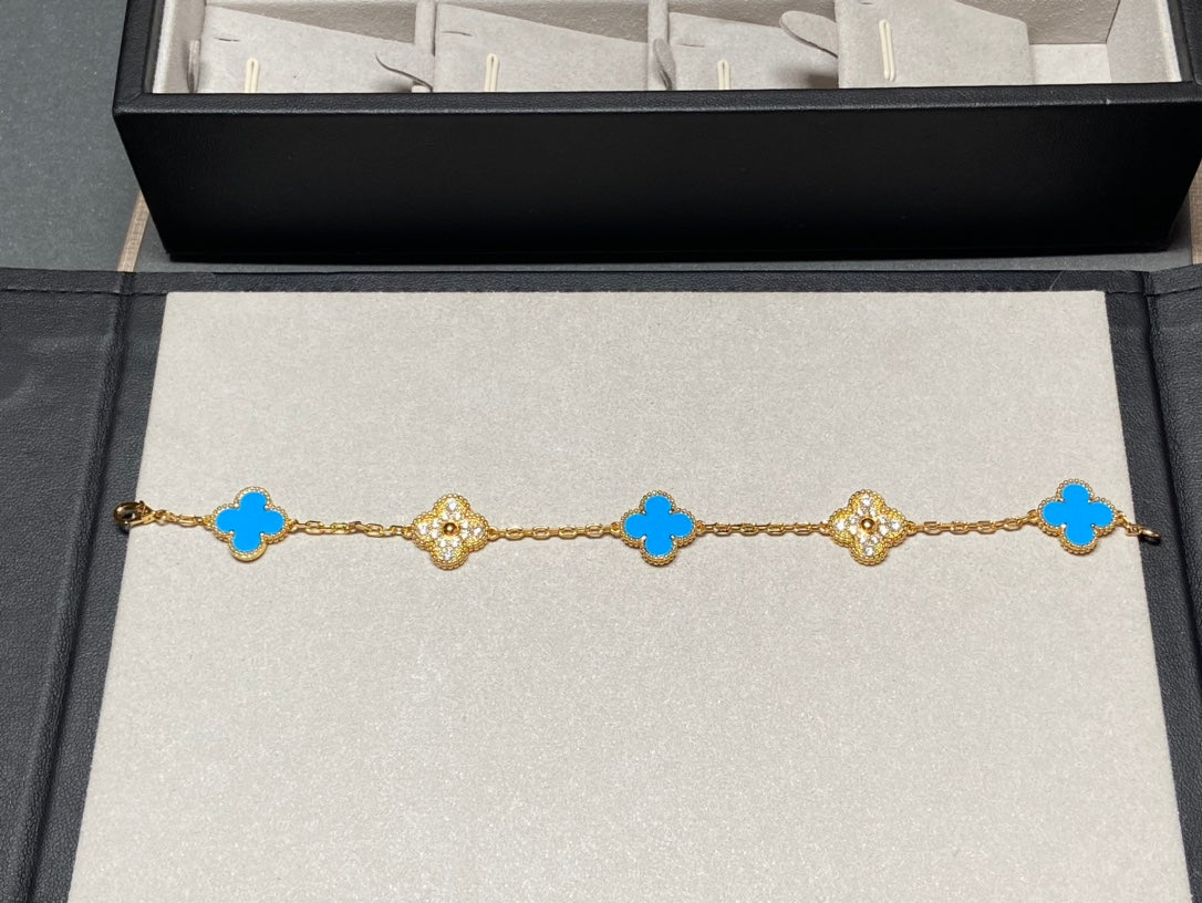 [Clover Jewelry]CLOVER 5 MOTIF BLUE CHALCEDONY DIAMOND GOLD BRACELET