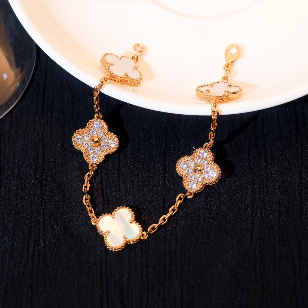 [Clover Jewelry]CLOVER BRACELET 5 MOTIF WHITE MOP DIAMOND