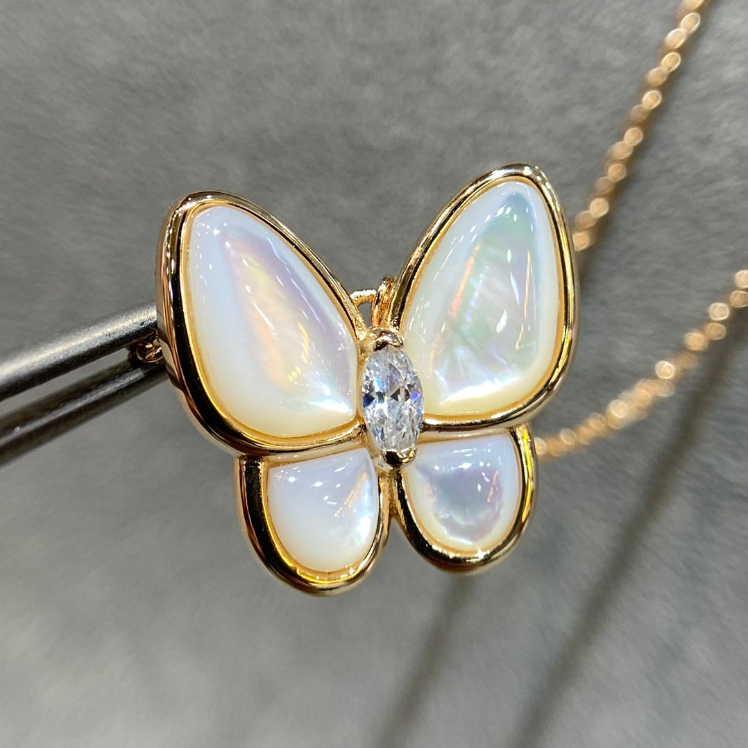[Clover Jewelry]BUTTERFLY MOP DIAMOND NECKLACE
