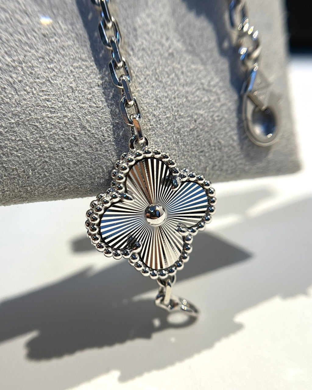 [Clover Jewelry]CLOVER 5 MOTIF SILVER DIAMOND BRACELET