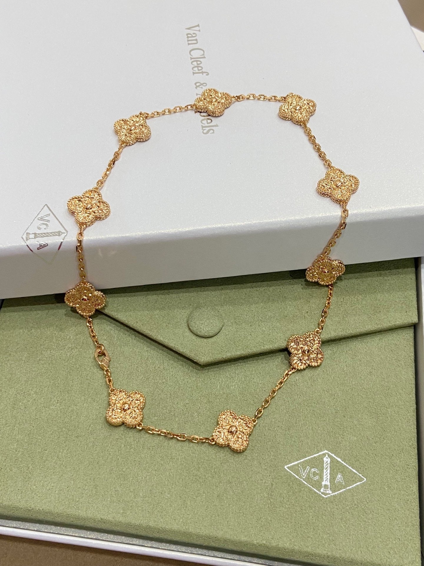 [Clover Jewelry]CLOVERS THE 10-MOTIFS NECKLACE