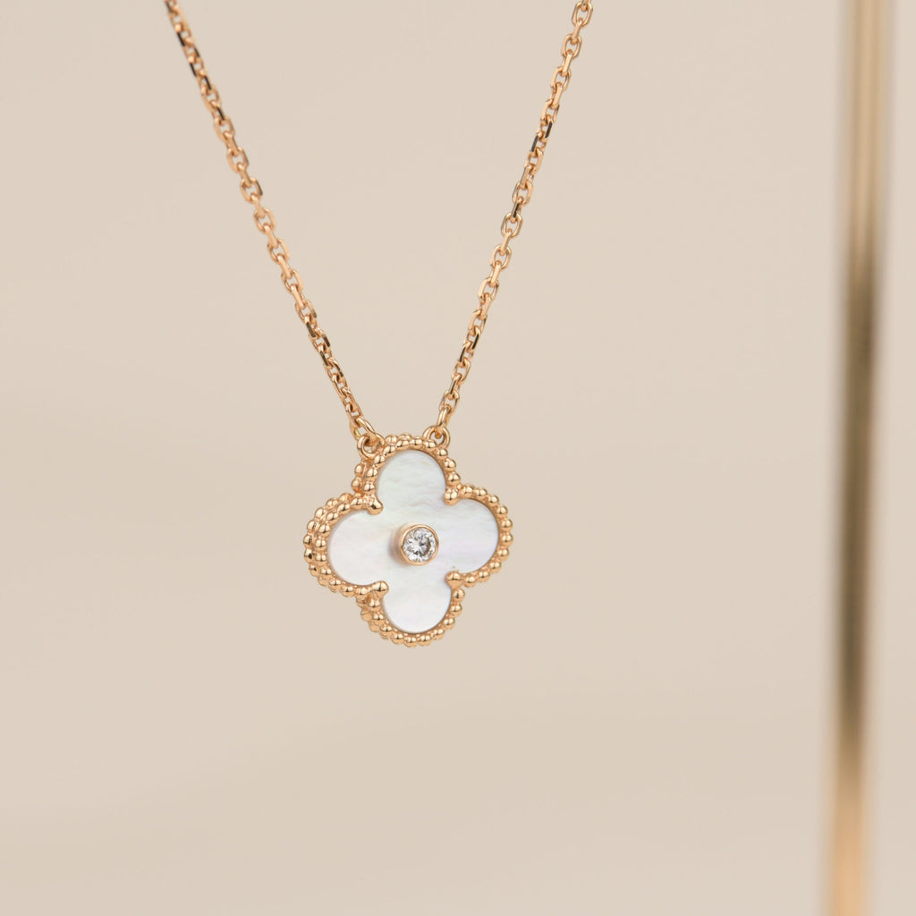 [Clover Jewelry]クローバー 15MM ダイヤモンド ホワイトフリチラリアネックレス
