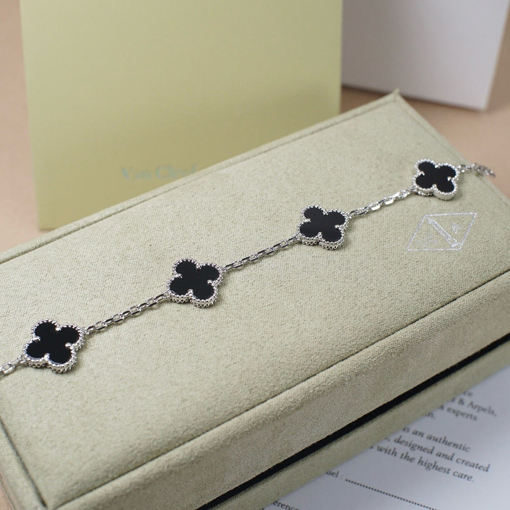 [Clover Jewelry]CLOVER 5 MOTIF ONYXS  BRACELET SILVER