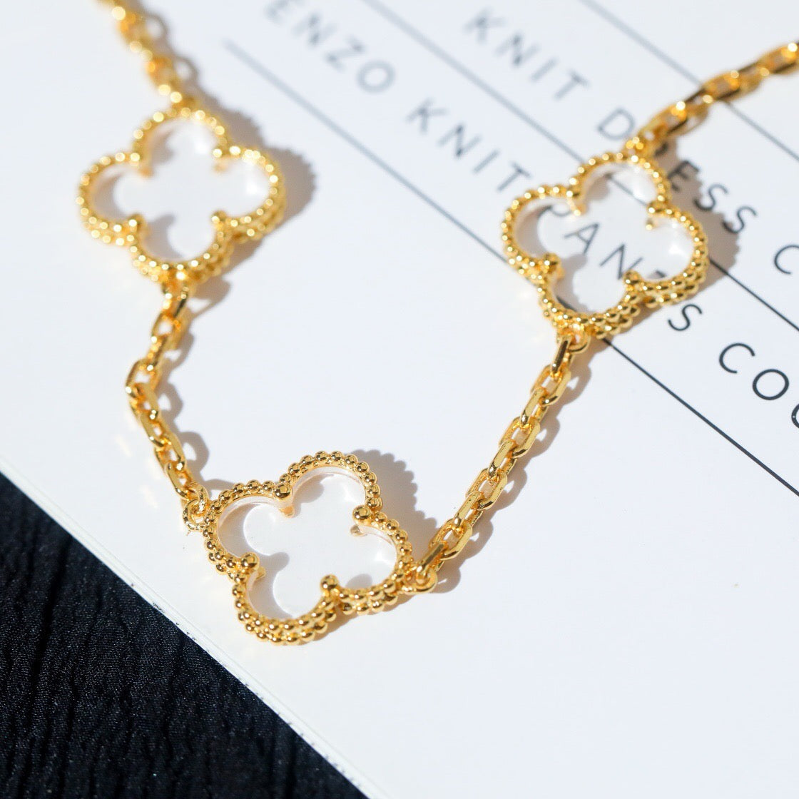 [Clover Jewelry]CLOVER 5 MOTIF ROCK CRYSTAL PINK GOLD BRACELET