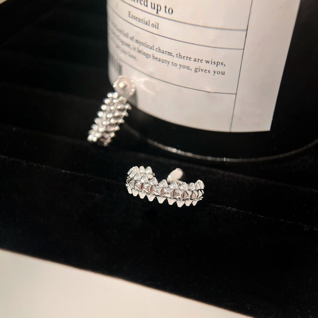 [Clover Jewelry]CLASH SMALL HOOP EARRINGS